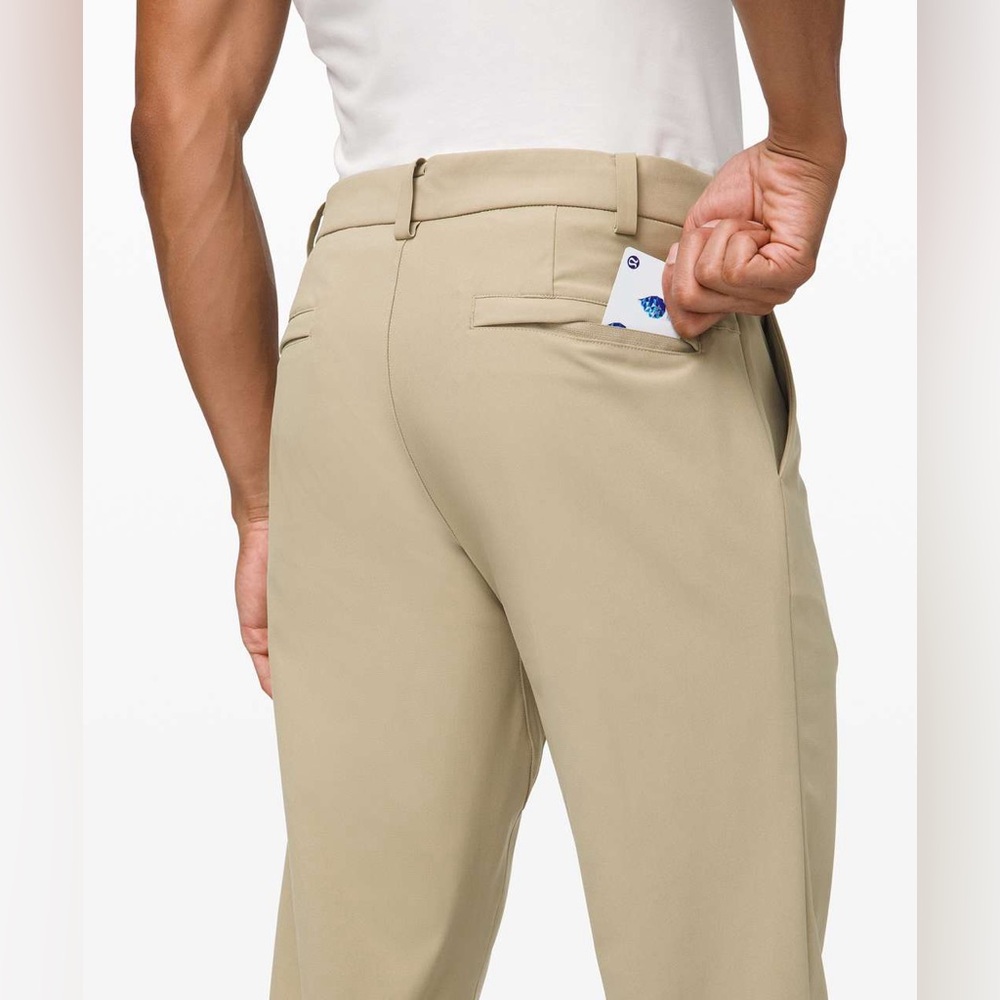 Lululemon Commission Pant Classic *Warpstreme 32"
Tofino Sand - Picture 5 of 13